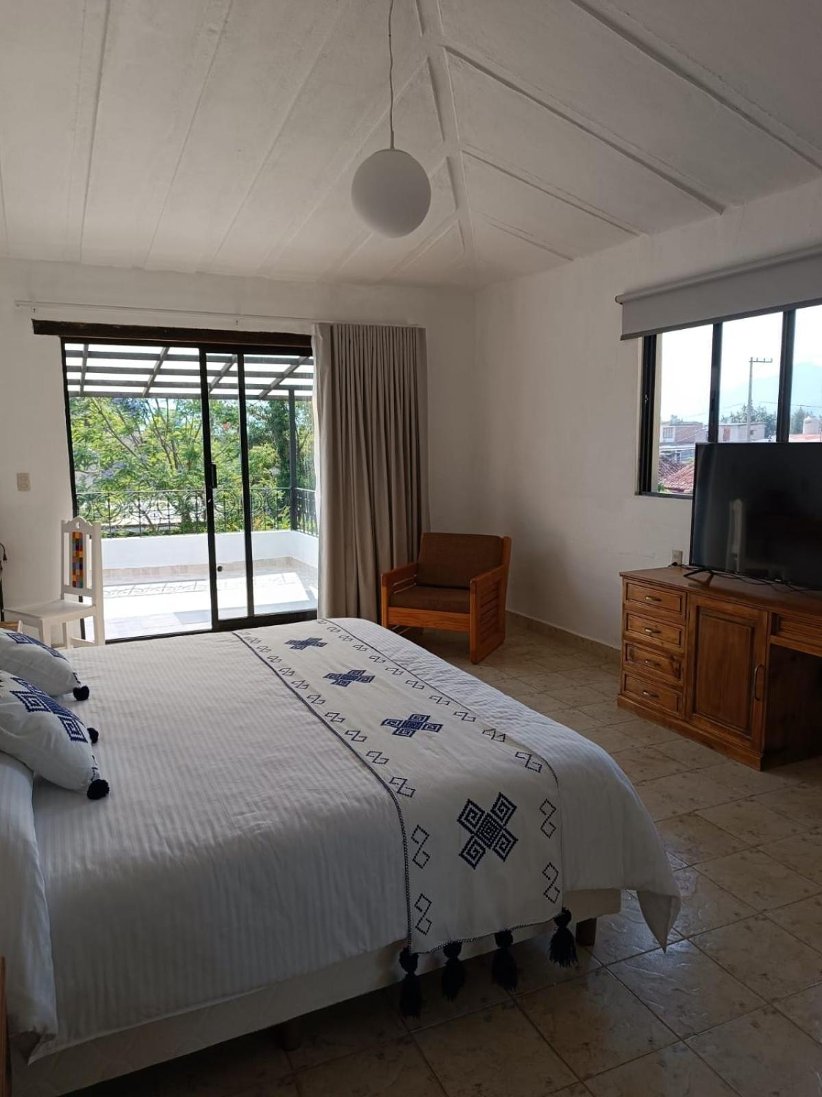 Hotel Ocho Barrios San Cristóbal de Las Casas Buitenkant foto