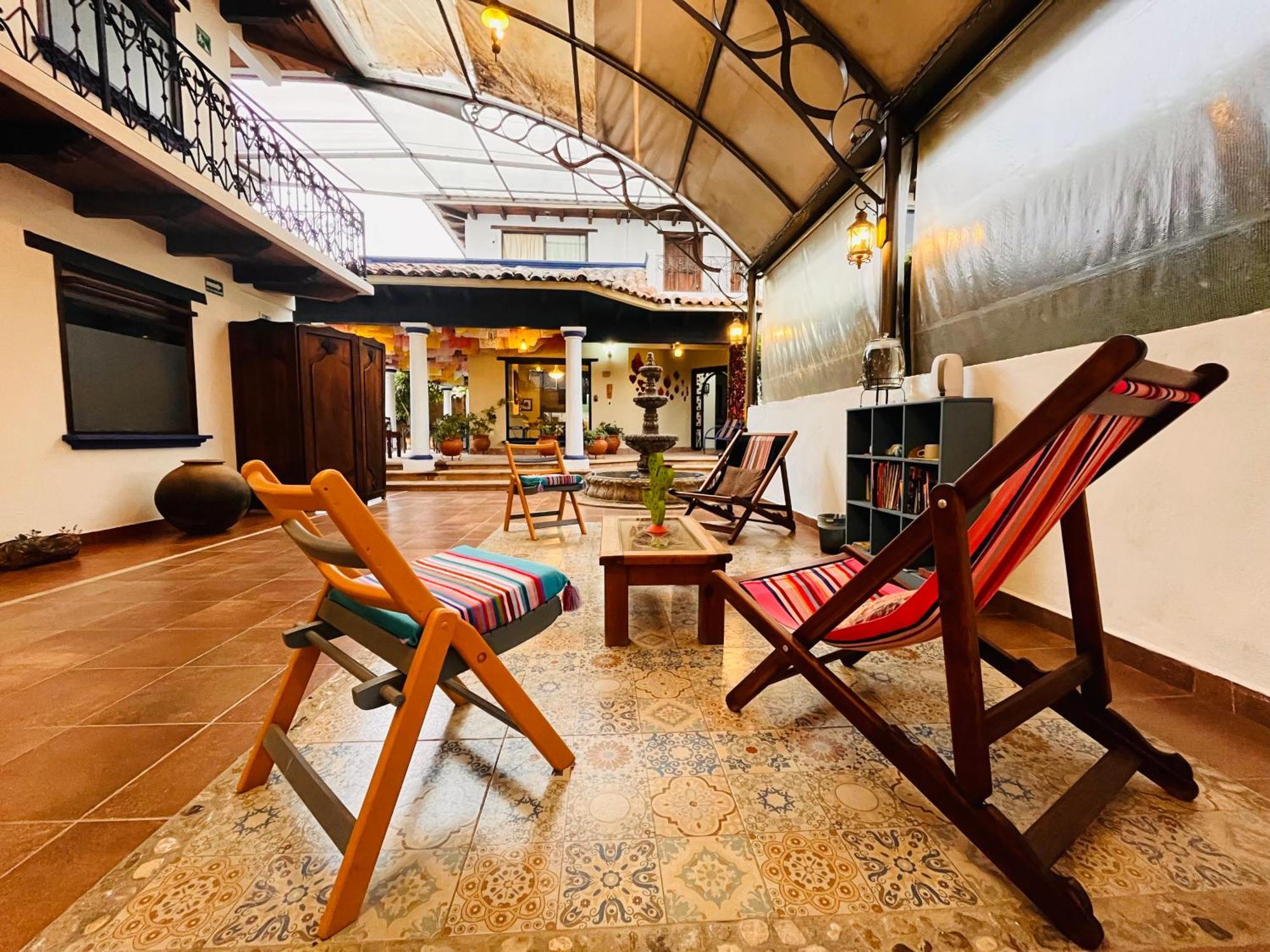 Hotel Ocho Barrios San Cristóbal de Las Casas Buitenkant foto